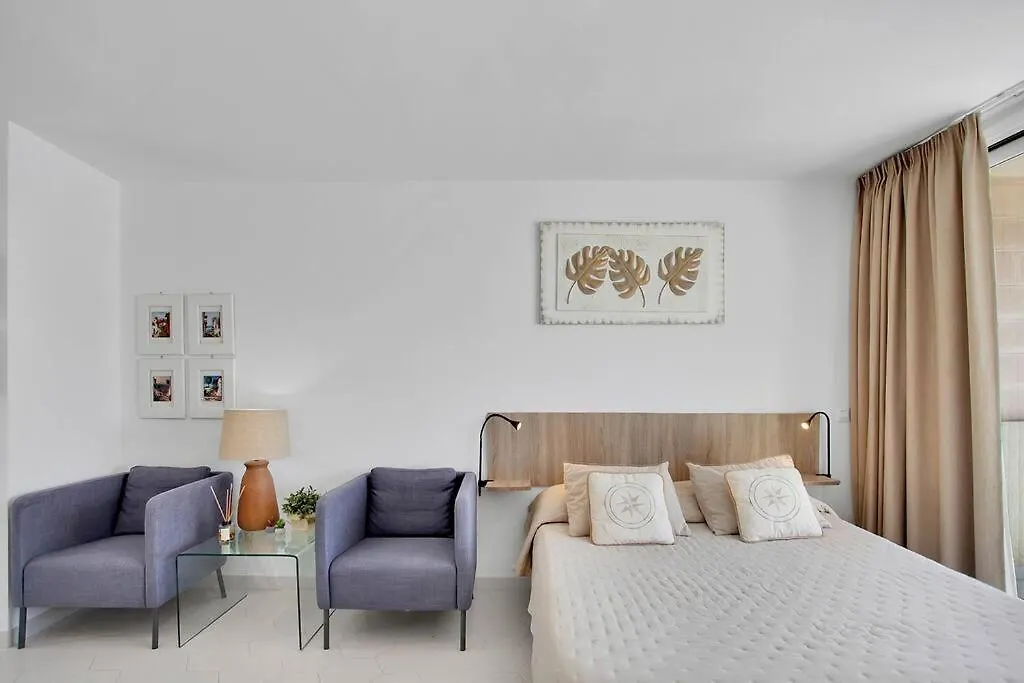 Alexander Apartment Playa De Las Americas Spain